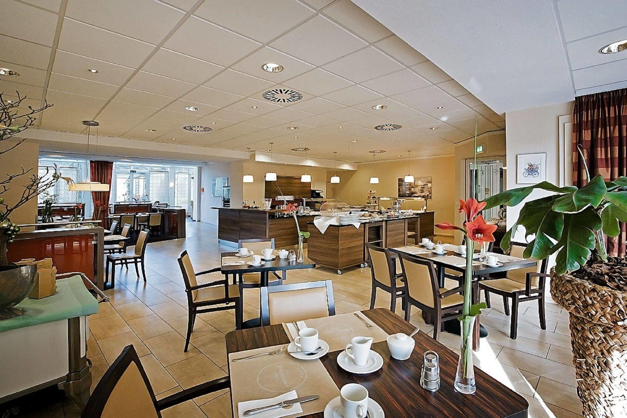 President Hotel Bonn Restaurant photo